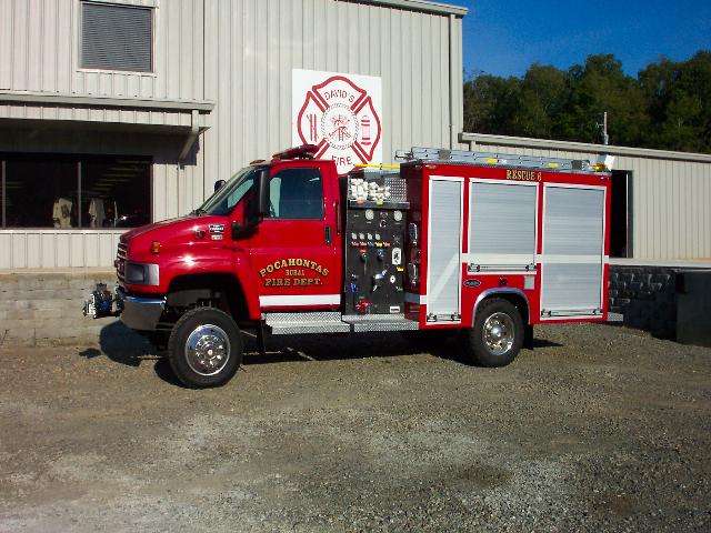 Pocahontas, AR, Midi-Pumper, Left Side